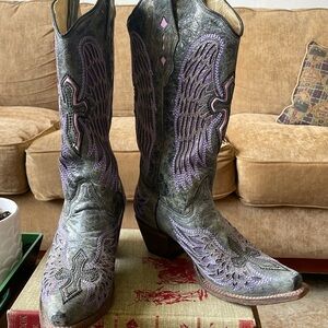 Corral Cross & Angel winged cowboy boots